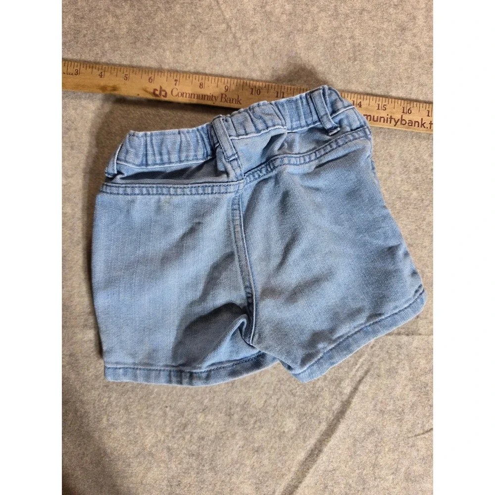 Childrens Place Girls 5T Daisy Embroidered Denim Shorts Light Wash Blue Floral